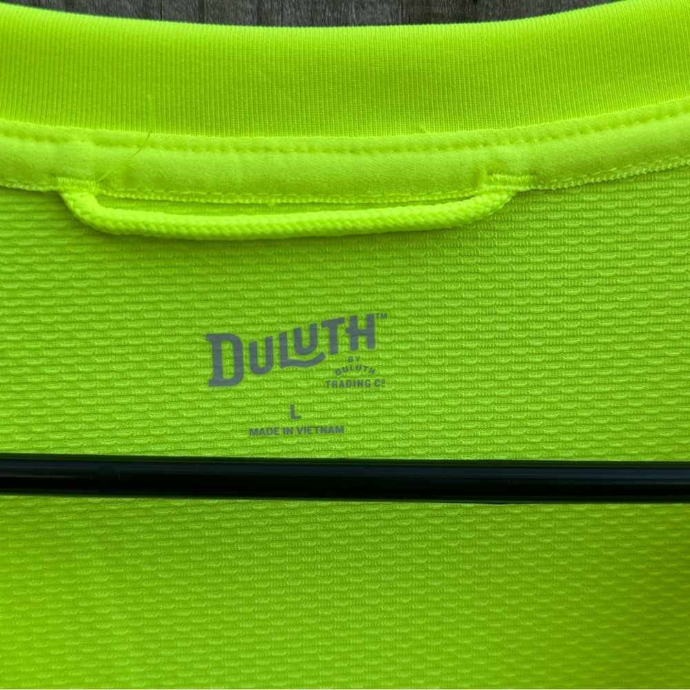 Duluth Trading Co Neon Yellow Long Sleeve Top Size Large - Picture 2 of 4